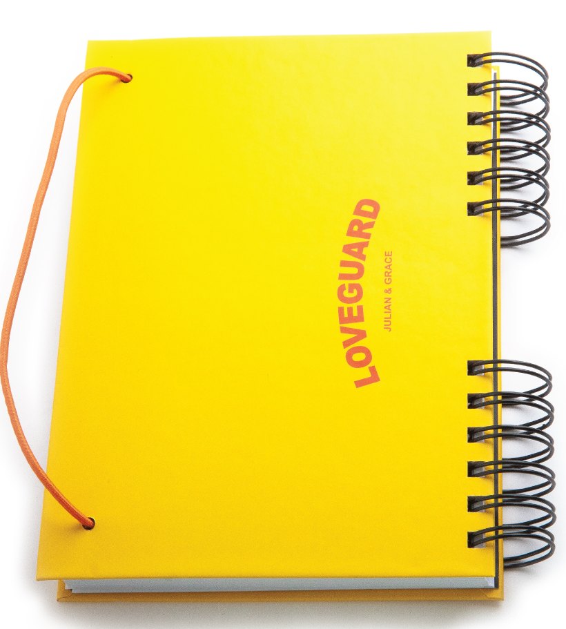 Capa do caderno LOVEGUARD com elástico laranja